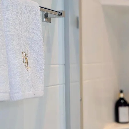 Bella Luna Luxury - Chic Old Town Apartment Warschau